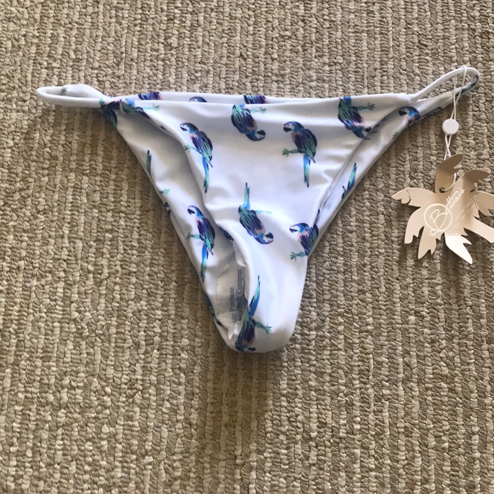 Bettinis BNWT bikini bottom sz M